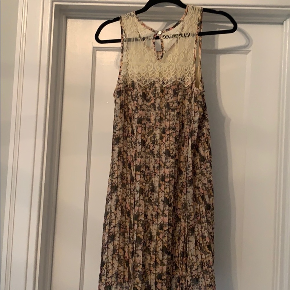 Sundress - Picture 2 of 2